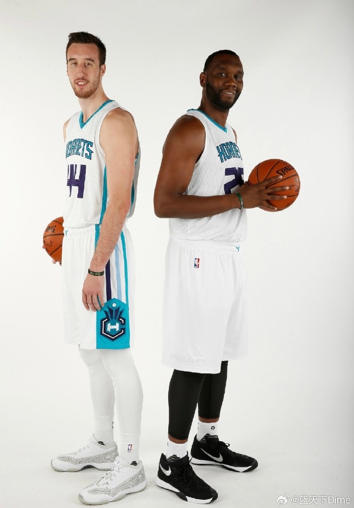 九游娱乐|包含欧超杯转会期走向成谜；夏洛特黄蜂内部沟通；震撼外界；资深球员宣示担当的词条