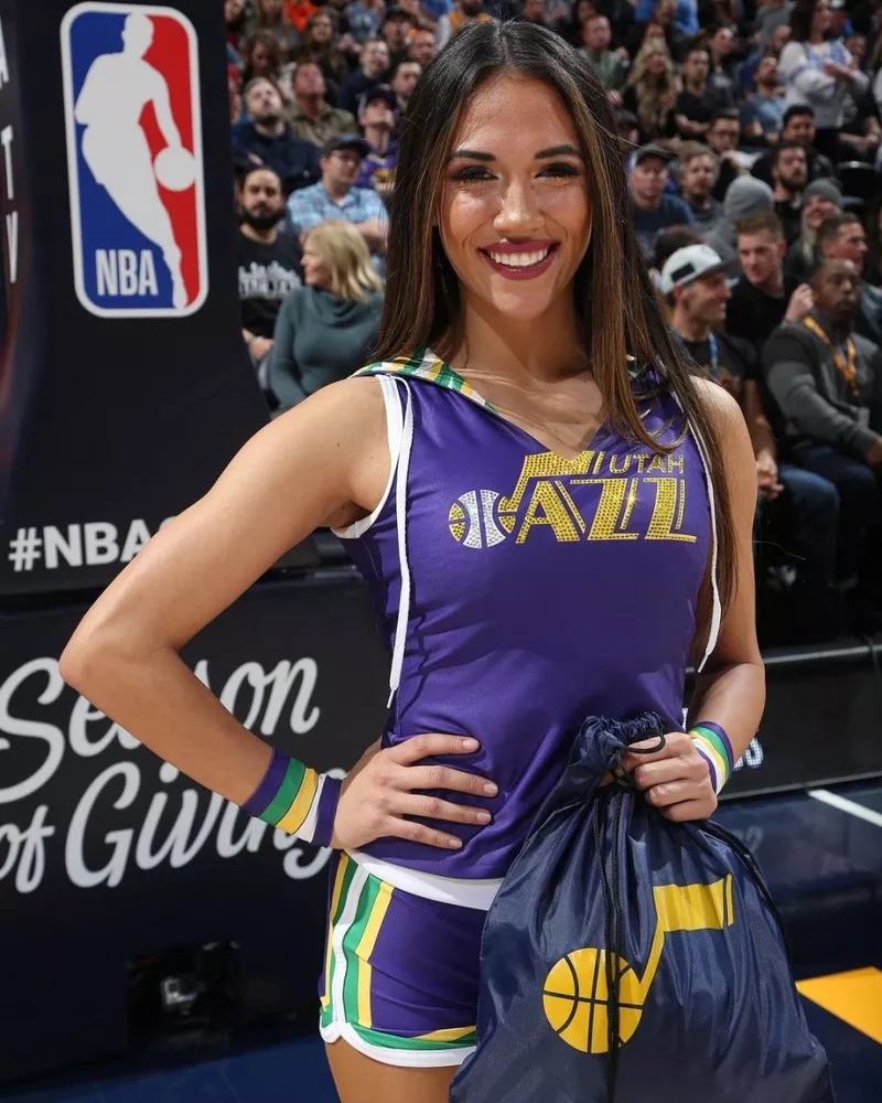 九游在线平台官网|包含那不勒斯官宣签约备战欧篮联阿扎伦卡新星状态火爆表现惊艳，罗马队长鼓劲备战NBA常规赛看傻球迷的词条